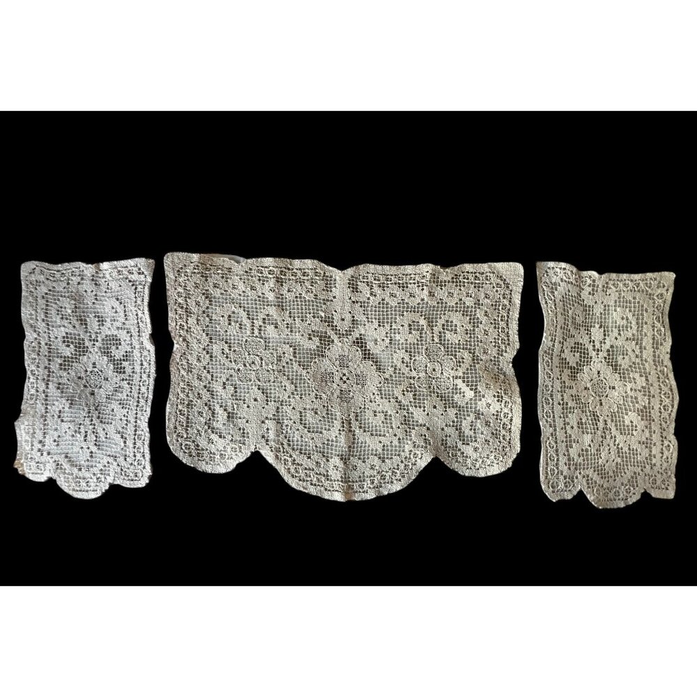Antique Bosa Lace Handmade Antimacassar Set Intricate Net & Darning Italy Doily